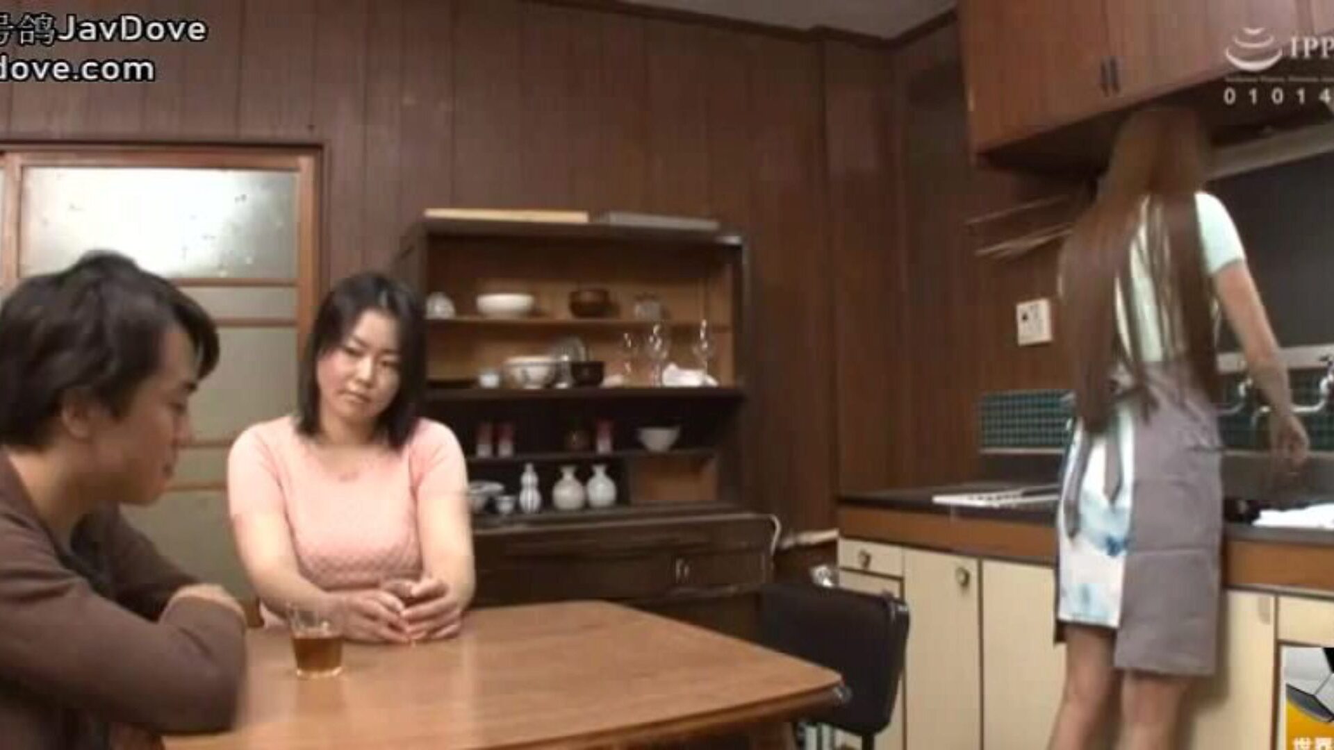 番号鸽VENU-775丈母娘好像比老婆还诱人.mp41